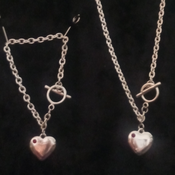 Toggle heart necklace and bracelet set silver with a Garnet birthstone - Picture 4 of 7
